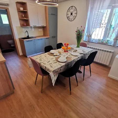 Ferienwohnung Fur 4 Personen Ca 50 Qm In Crikvenica, Kvarner Bucht Und Umgebung - B60080 * Цриквеница